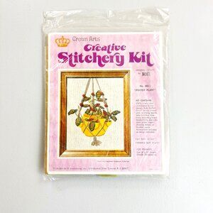 CROWN ARTS Vintage 70s Creative Stitchery Kit Prayer Plant NEW Deadstock